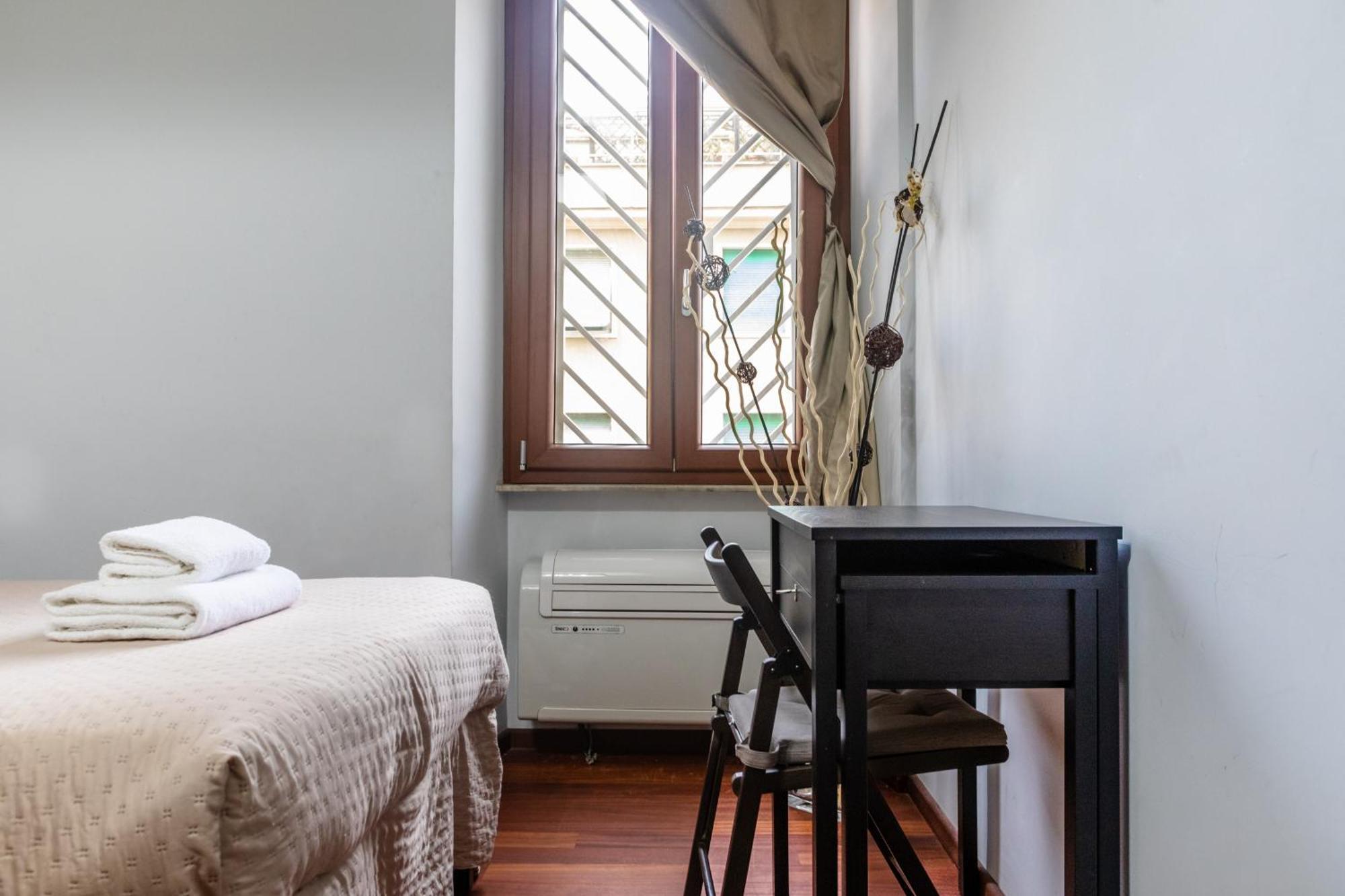 Suitte In San Giovanni Near Basilica - - Apartment Rome