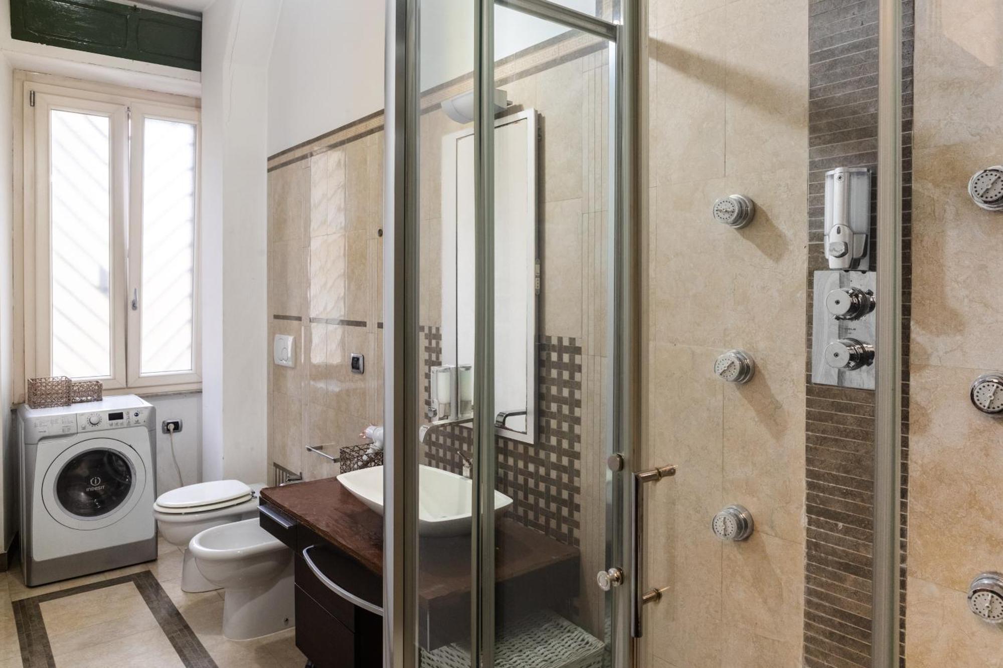 Suitte In San Giovanni Near Basilica - - Apartment