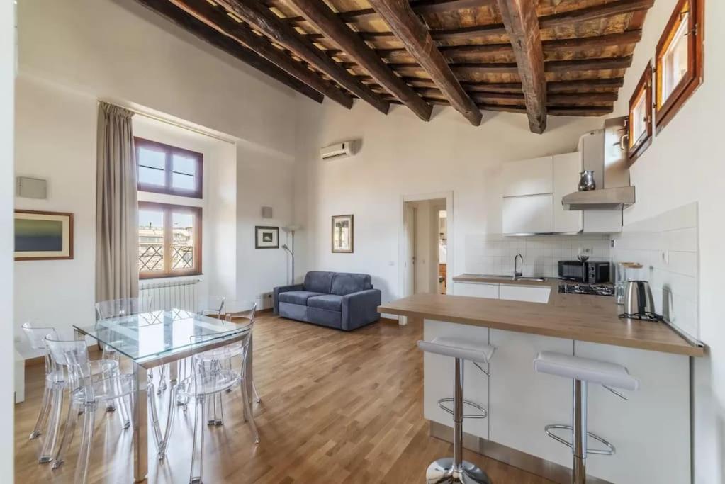 Live - Exclusive Penthouses *