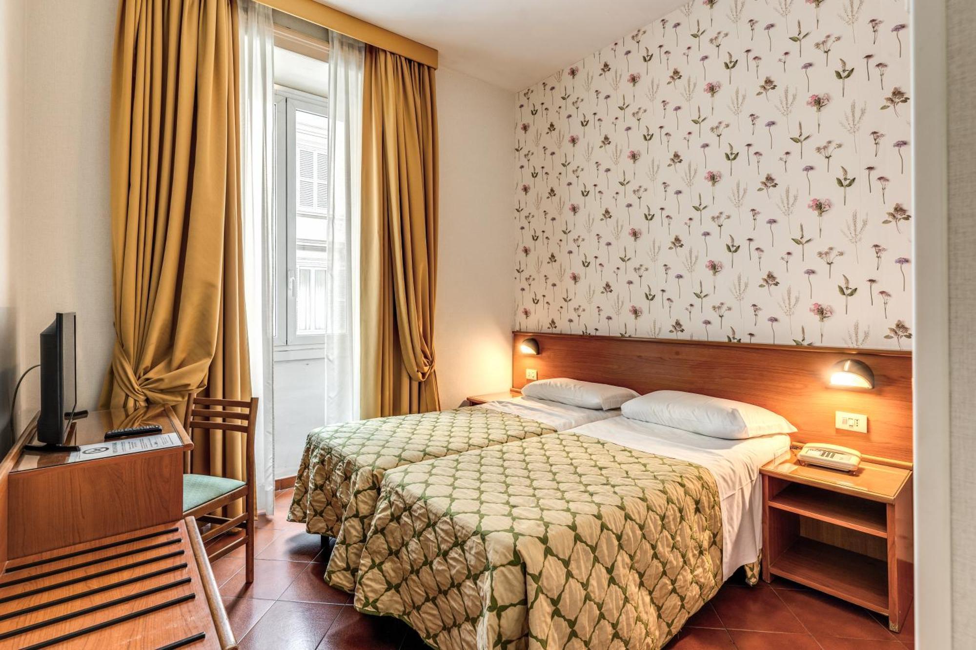 Hotel Corona Rome