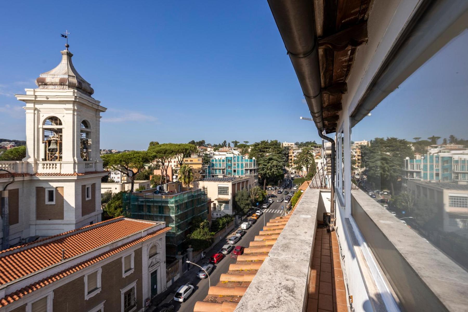 Apartment Ladolcevita - Ponte Milvio Stunning View Penthouse Rome