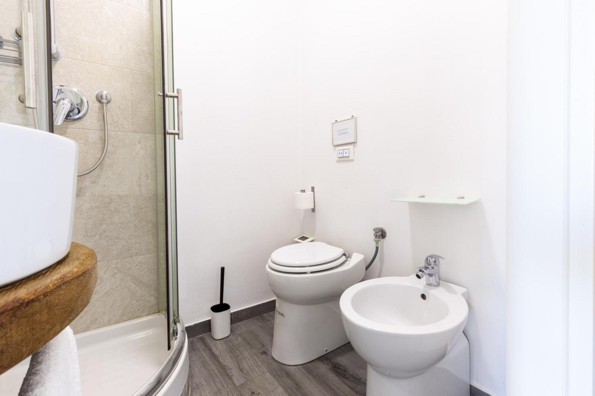 Sunny Charming 3 Bdr, 3bath Apartment Rome