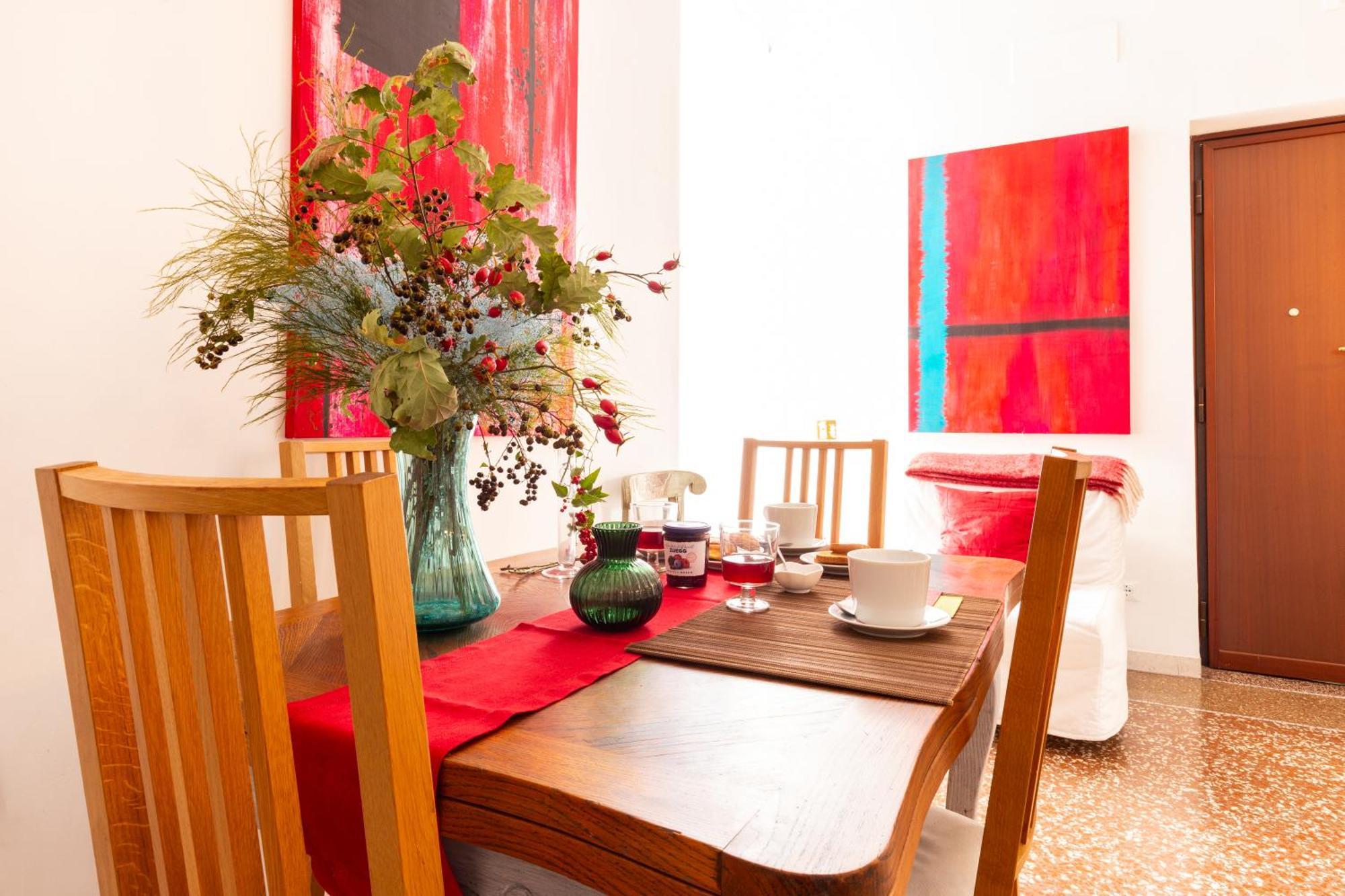 Sunny Charming 3 Bdr, 3bath * Rome