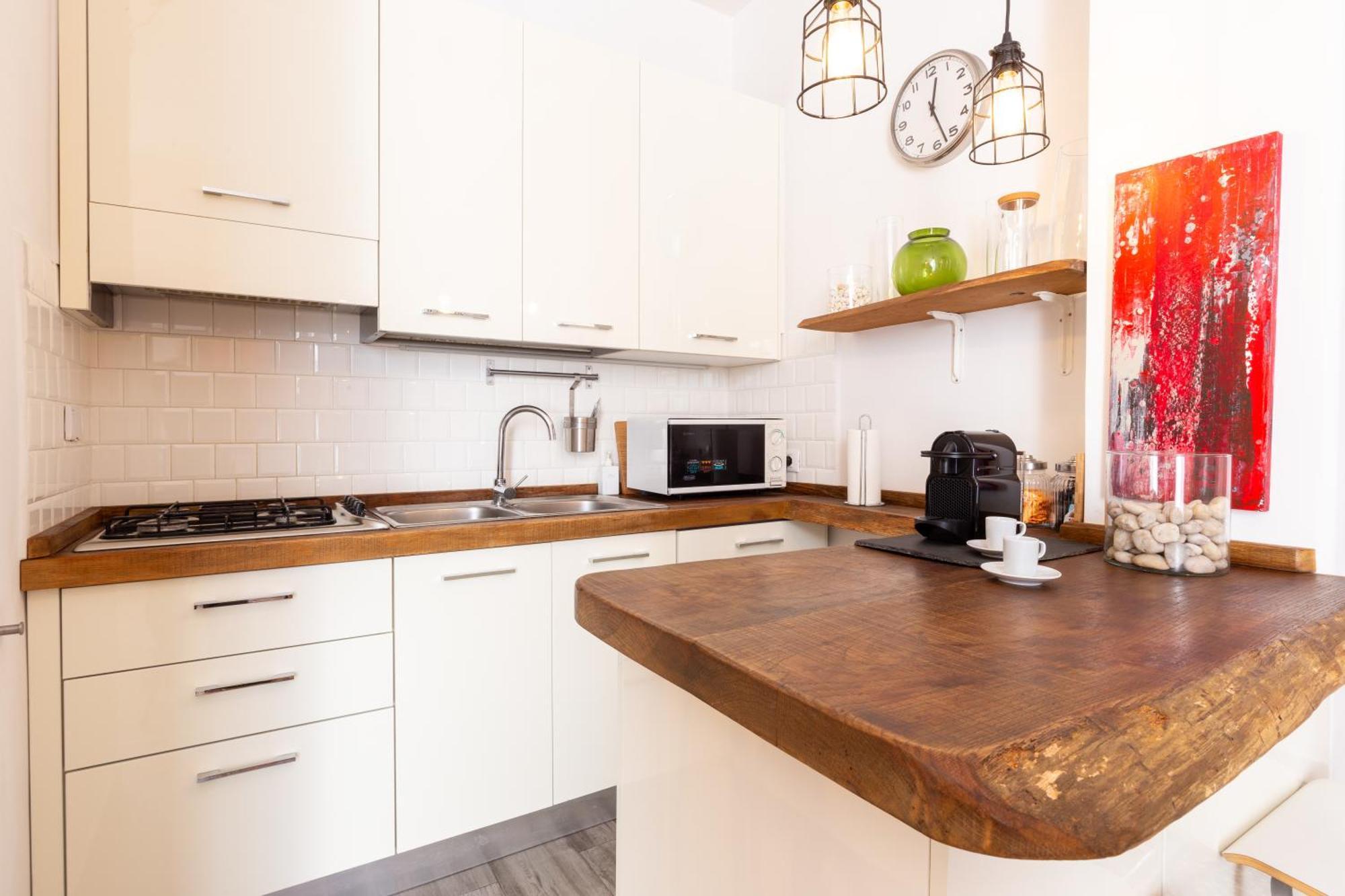 Sunny Charming 3 Bdr, 3bath Rome