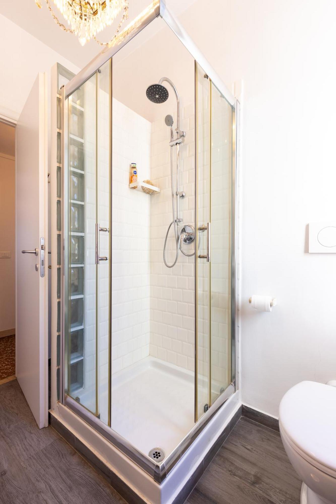 Apartment Sunny Charming 3 Bdr, 3bath Rome