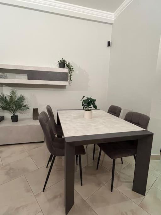 Alga Apartment