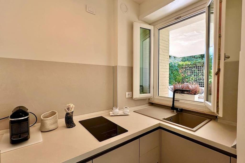 Elegant With Terrace In Balduina * Rome