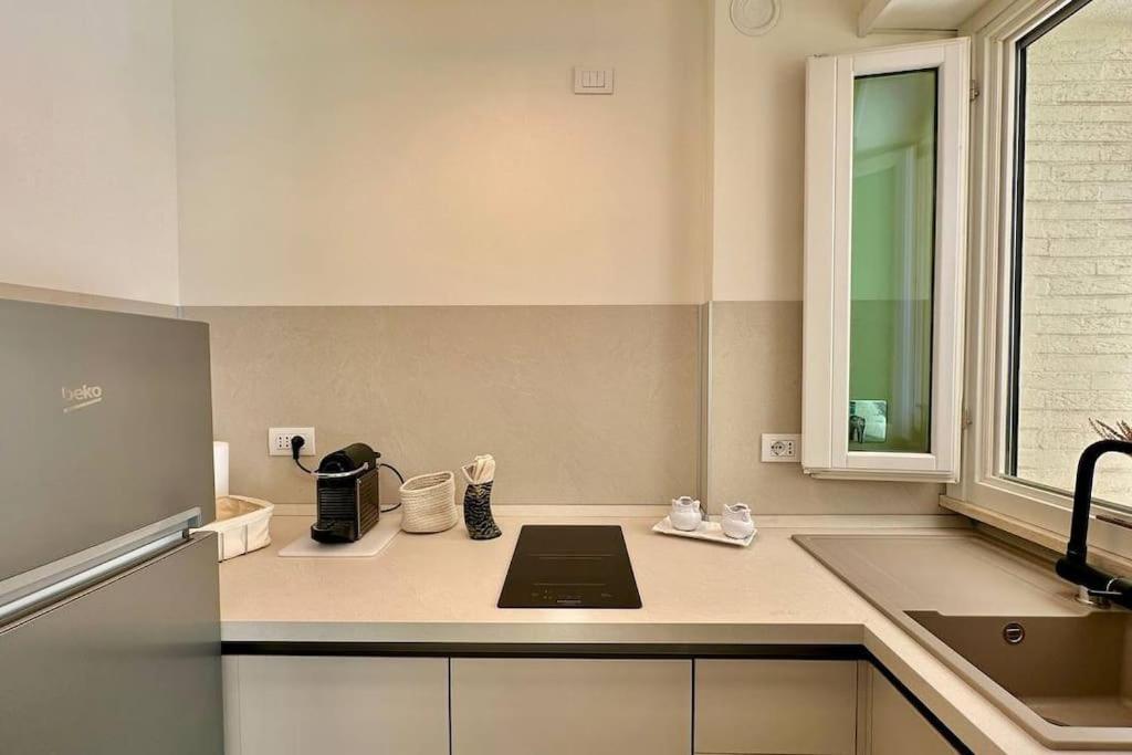 Elegant With Terrace In Balduina Rome