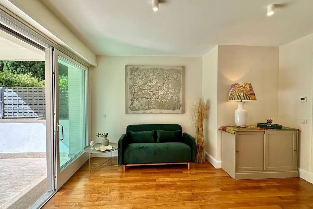 Elegant With Terrace In Balduina Apartment *