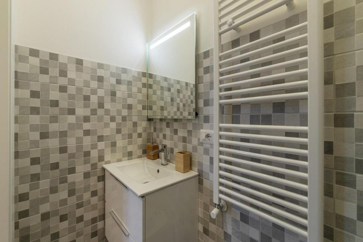 Live - Exclusive Penthouses Apartment