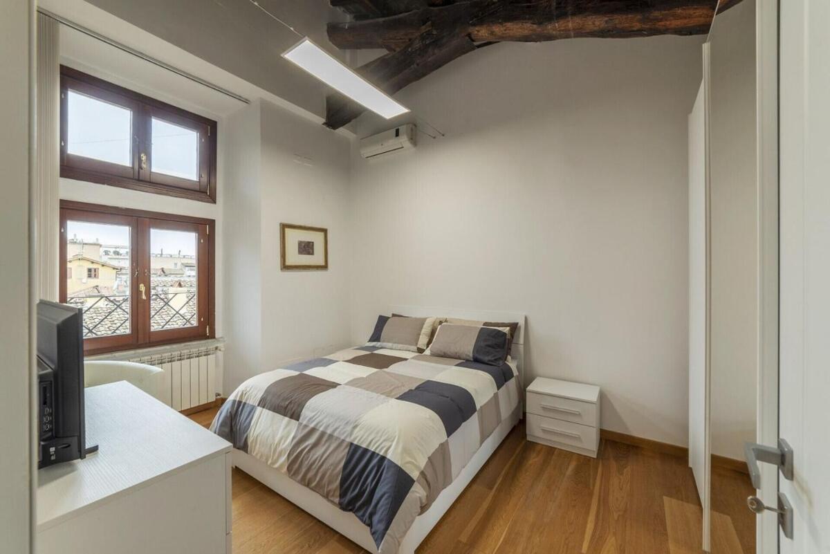 Live - Exclusive Penthouses *