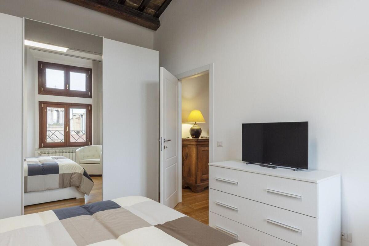 Live - Exclusive Penthouses *