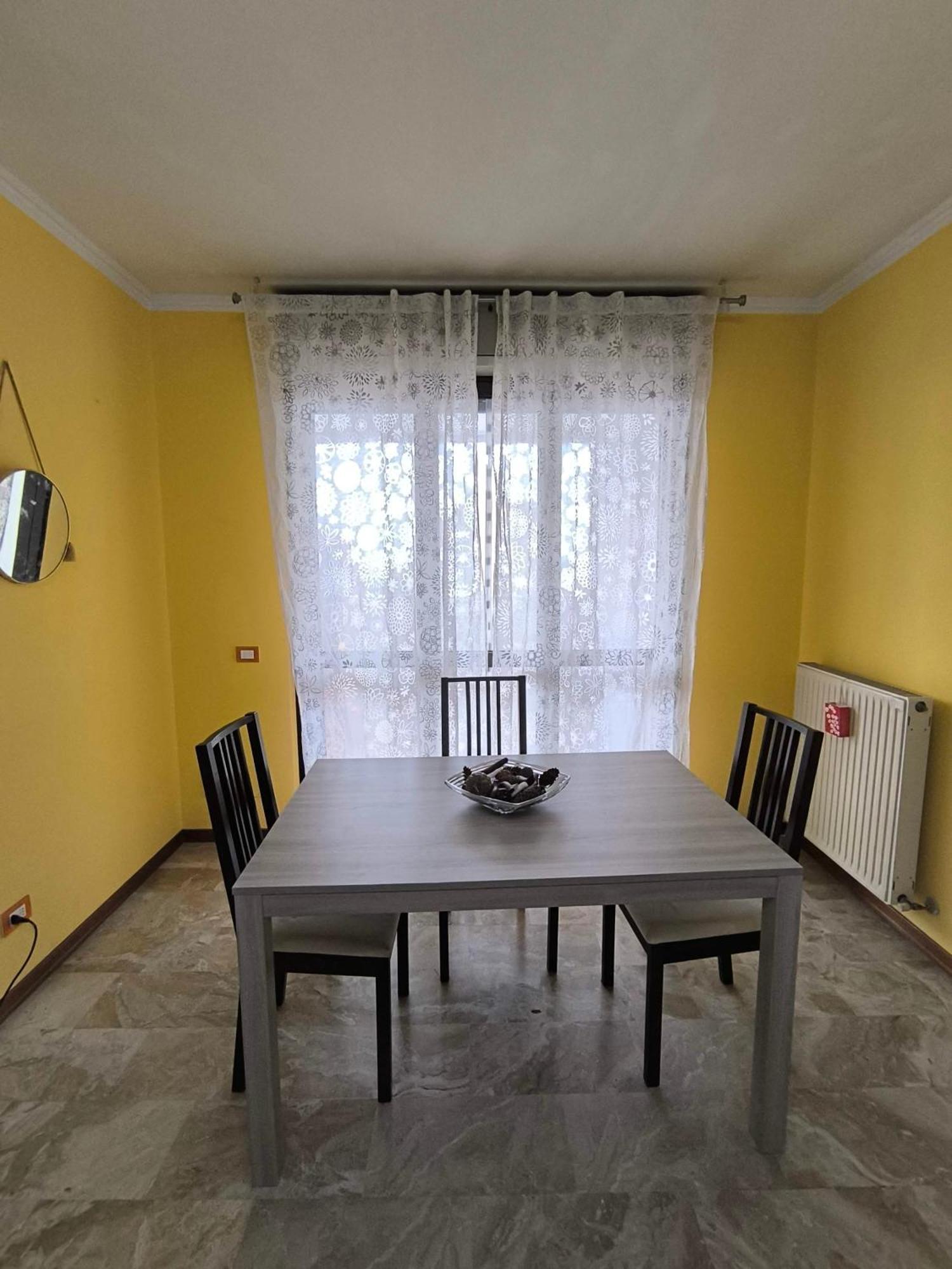 Domus Laurentina - Vicinanze Cecchignola E Metropolitana Apartment Rome