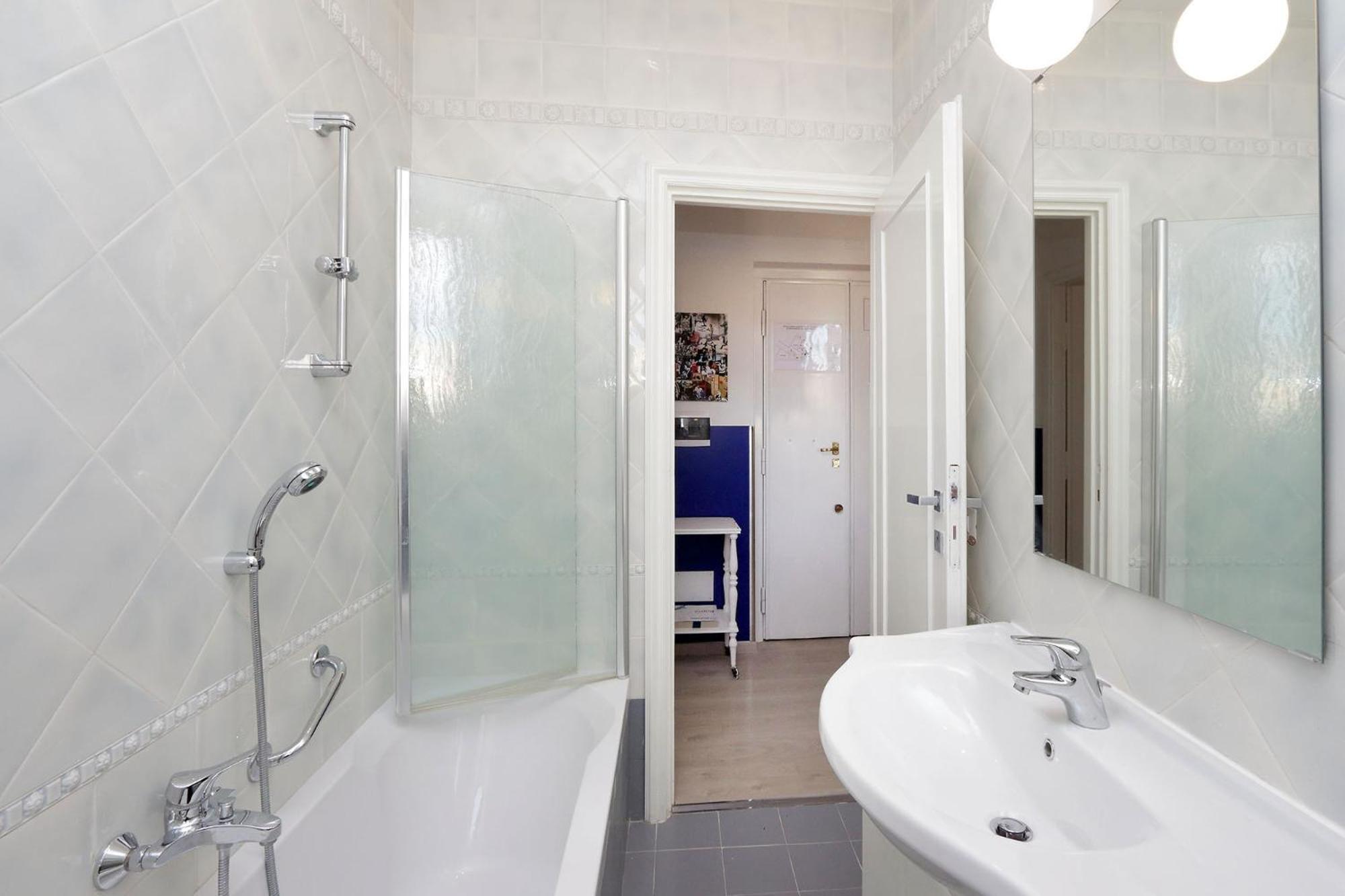 Apartment Bright Vatican 2 Bedroom Rome