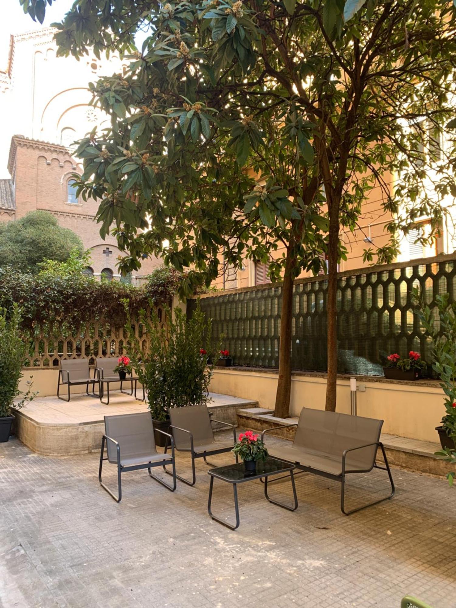 Apartment C2 Class Apartment, 2 Da Letto Con Giardino In Zona Via Veneto Distante 15 Minuti A Piedi Da Fontana Di Trevi Rome