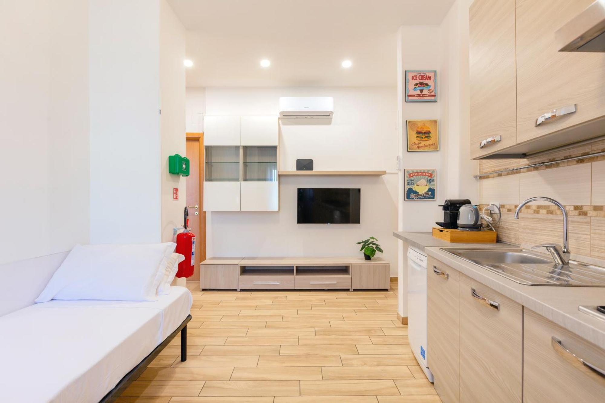 Luciano Colosseo Apartment