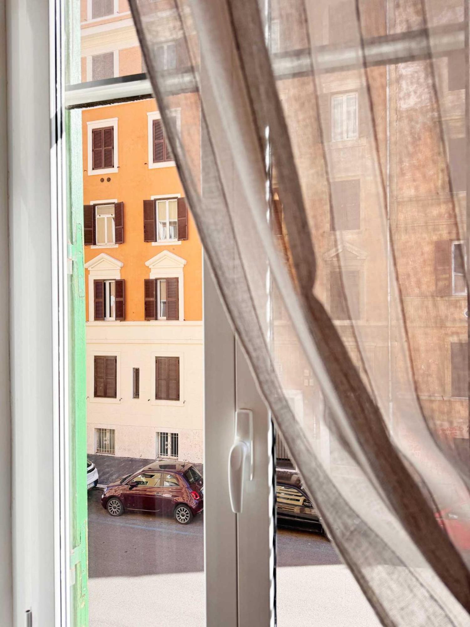Piramide 2 Bedrooms & 2 Bathrooms *