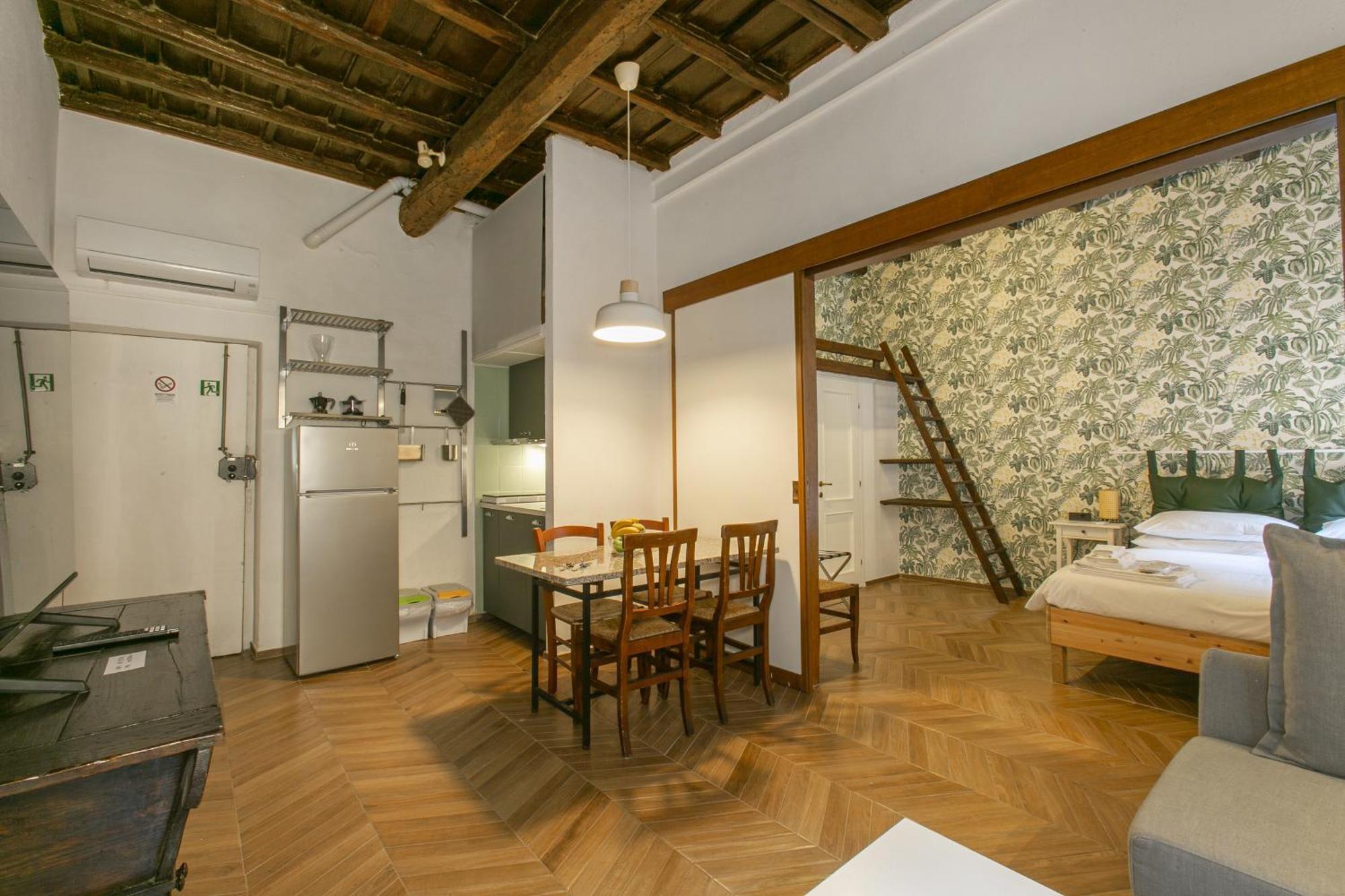 Trevi Little Palace #4 Appartamento *