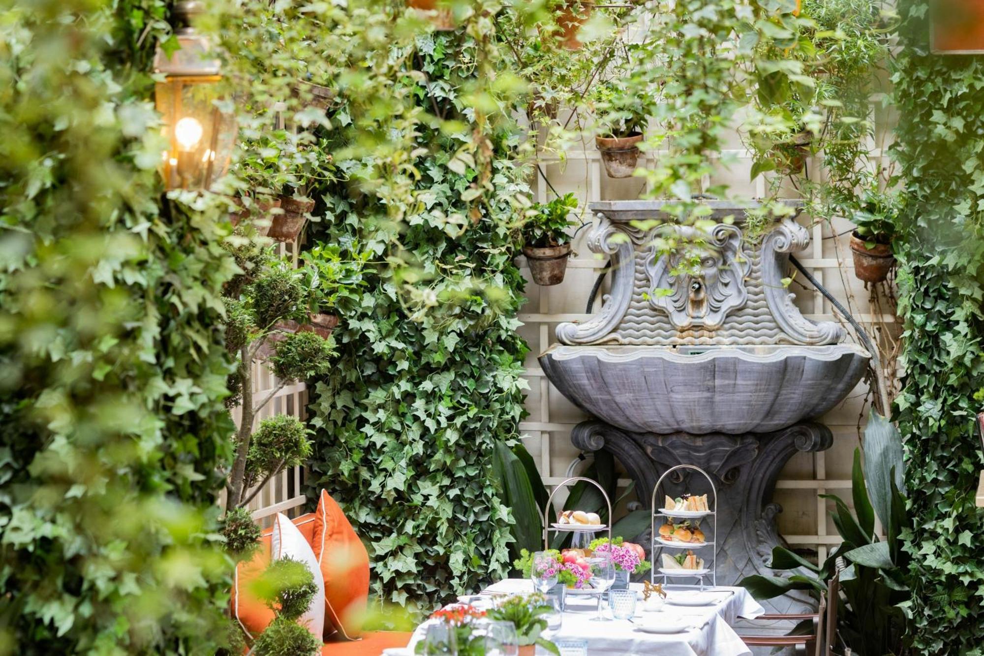 The St. Regis 5*