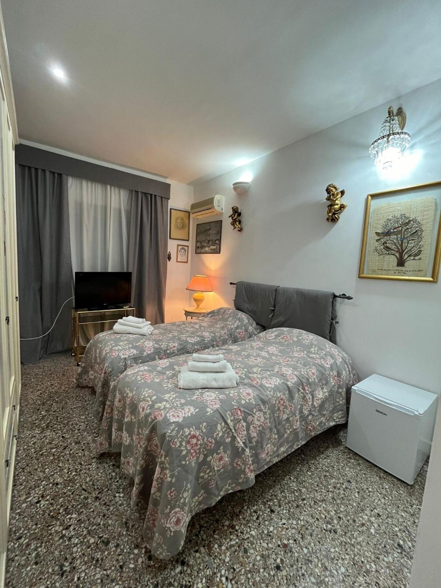 Stanza Con Ottima Posizione Rome