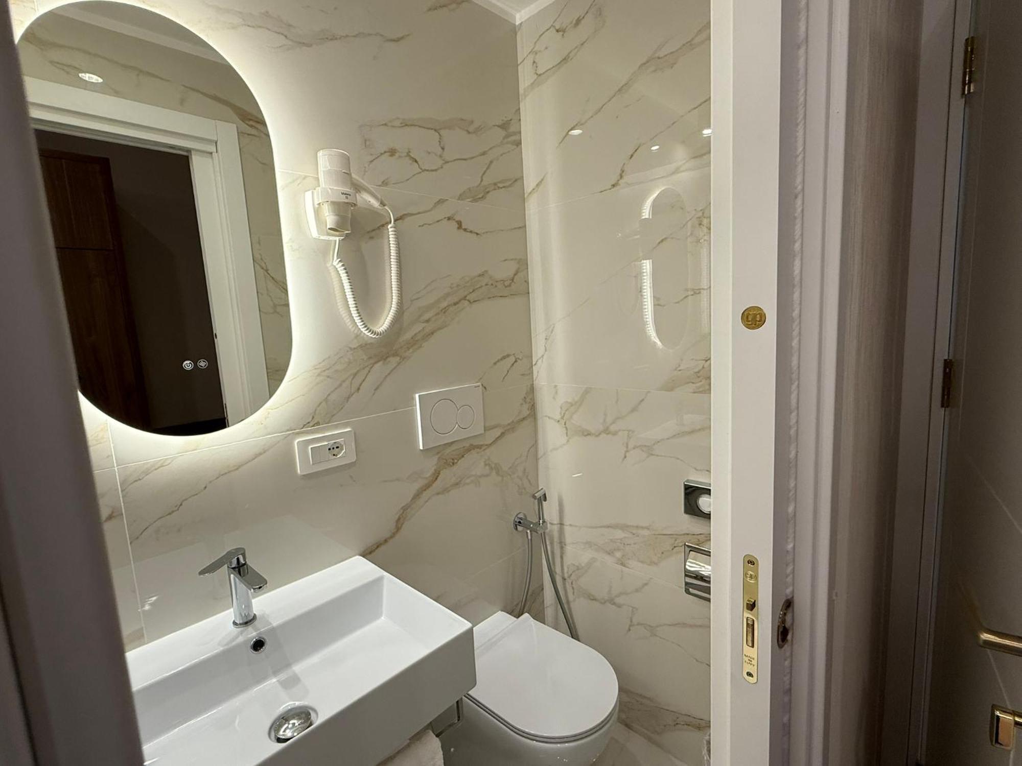 Hotel Lumi Rome