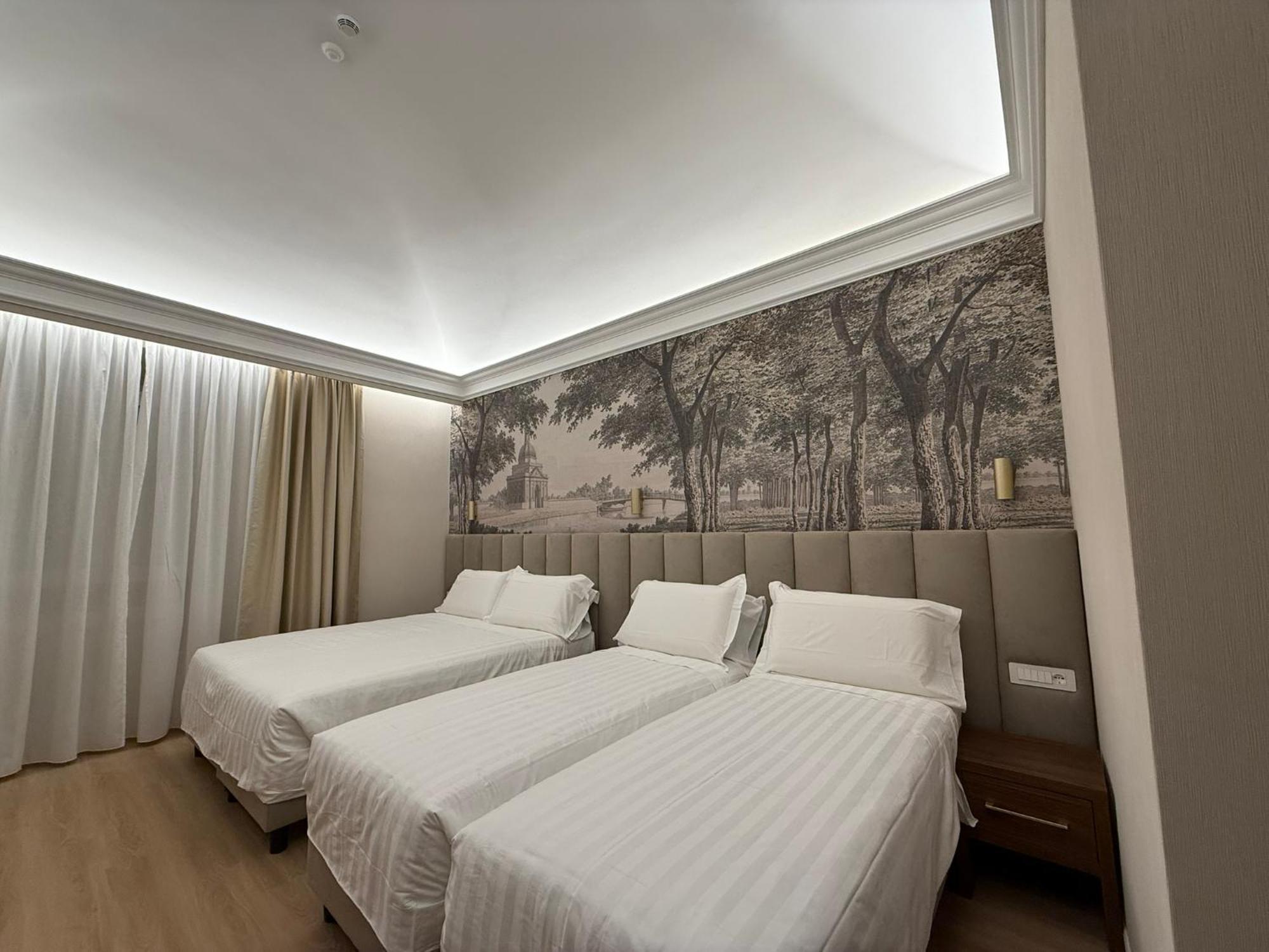 Lumi Rome