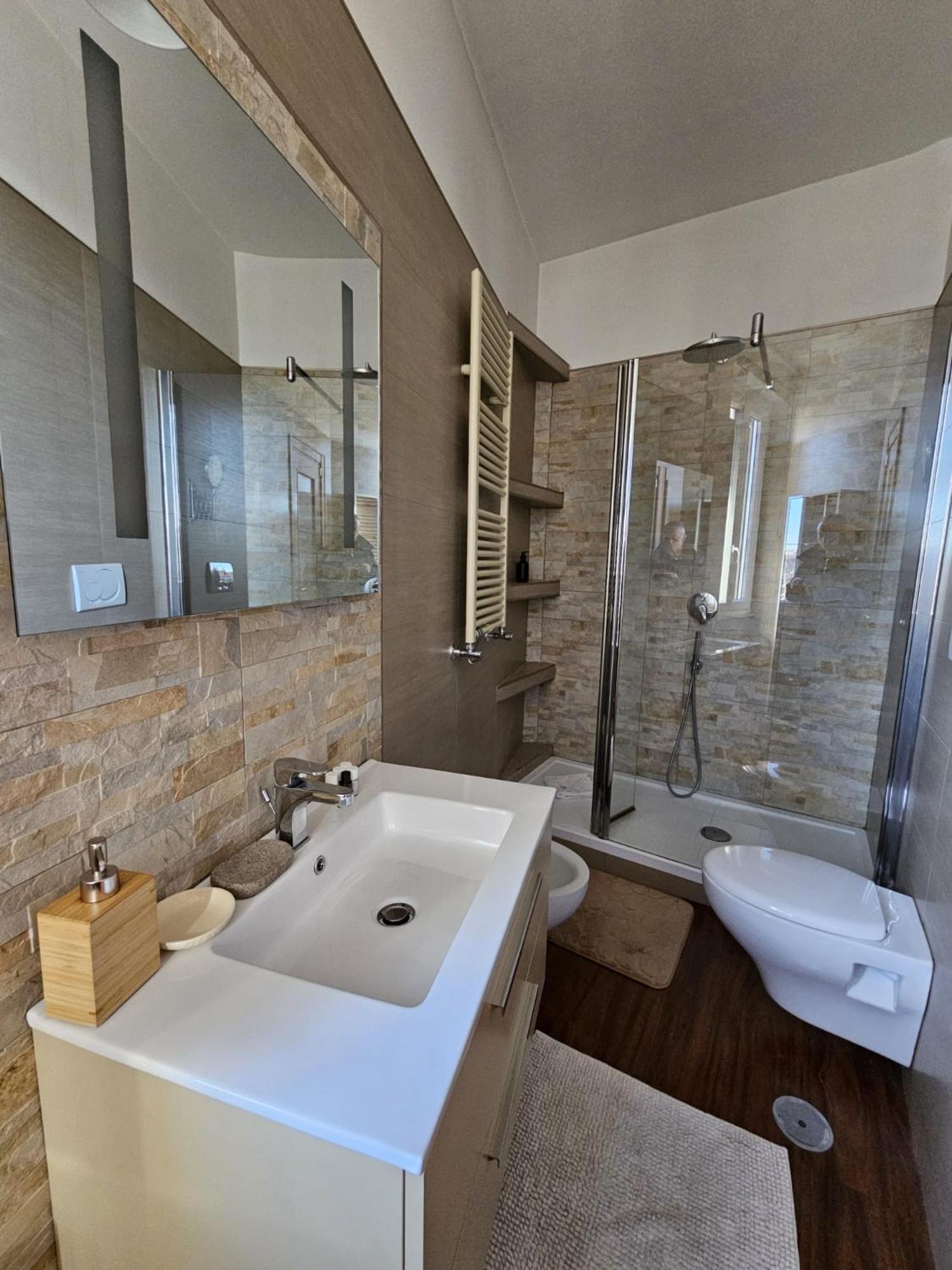 Apartment Be Your - Iulia Piramide Rome