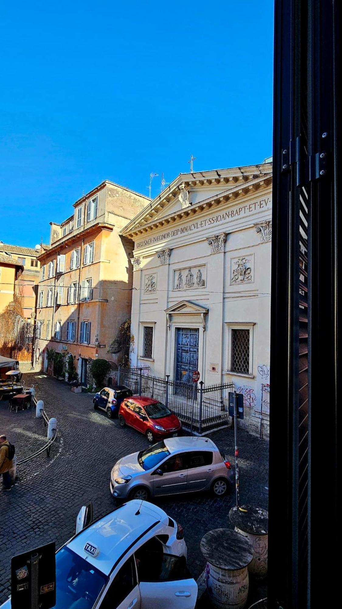 Mica Aurea Trastevere * Rome