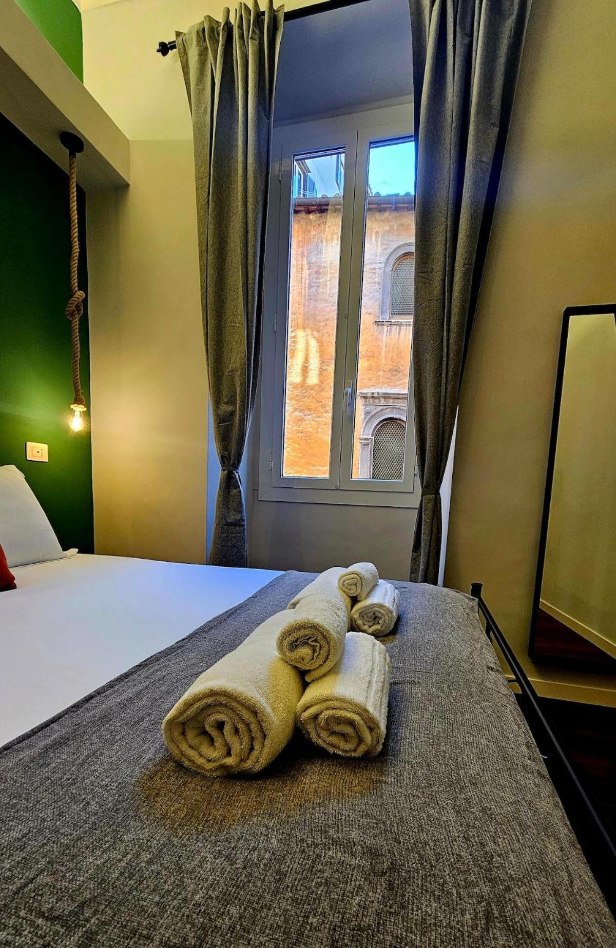 Mica Aurea Trastevere * Rome