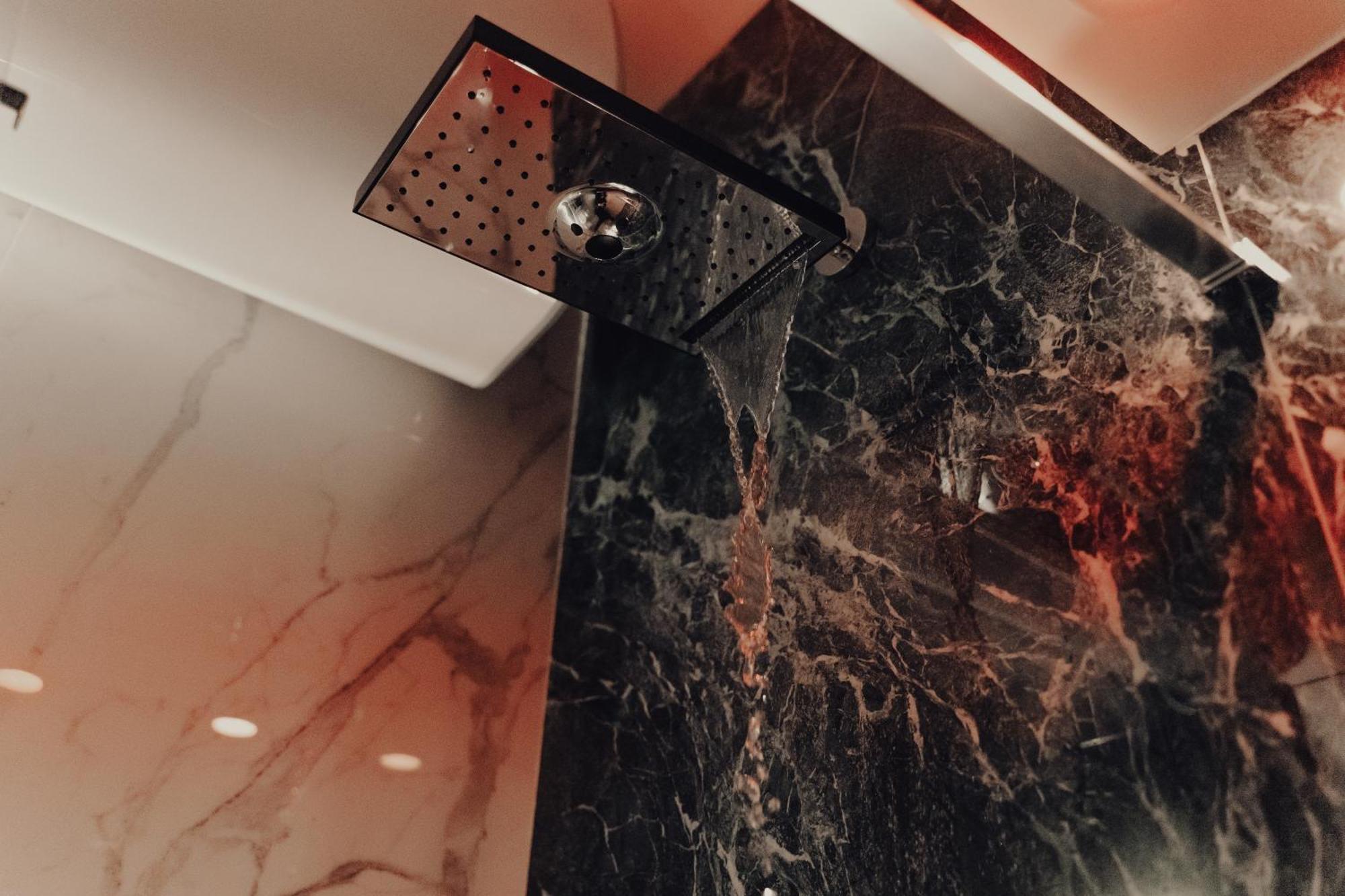 Mirror Jacuzzi Colosseo Monti Bed & Breakfast