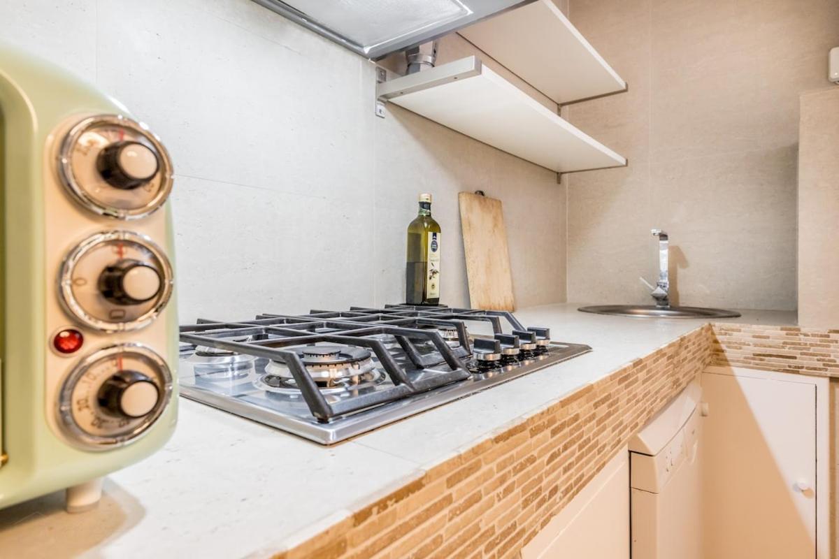 Apartment Design And Cozy In Trastevere *