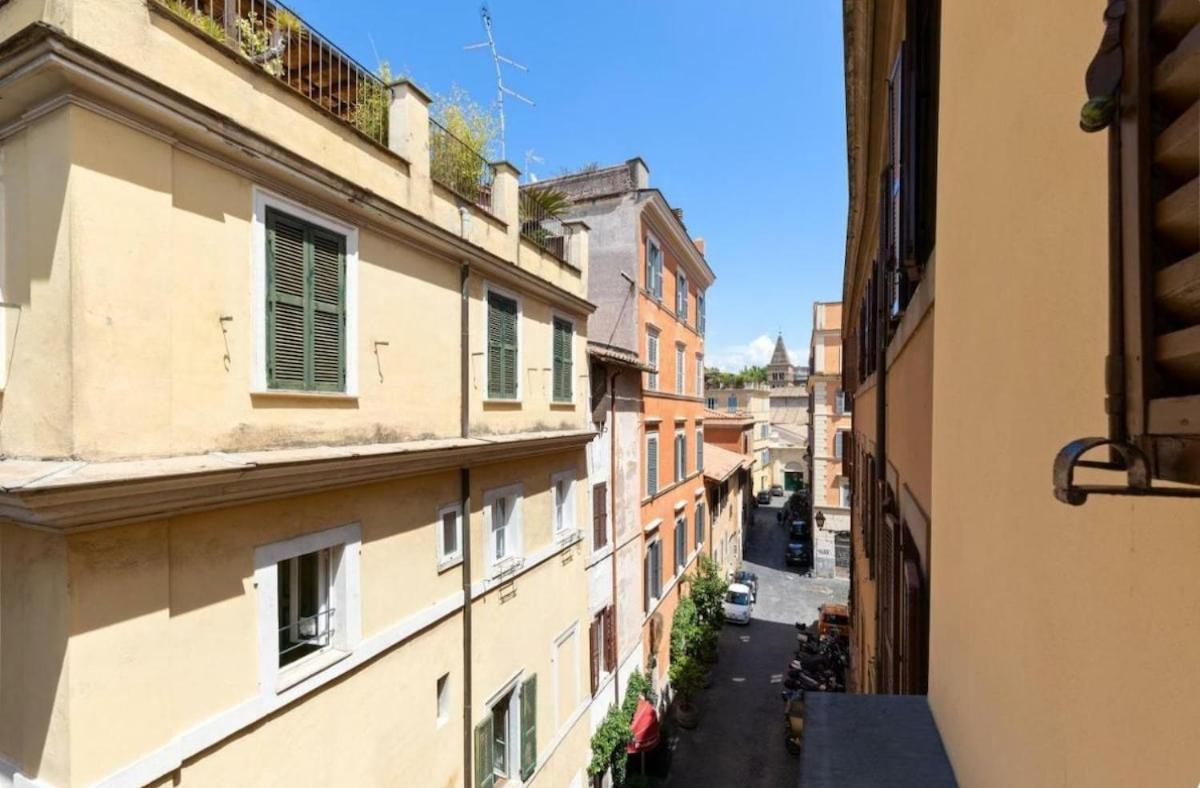 Apartment Design And Cozy In Trastevere *