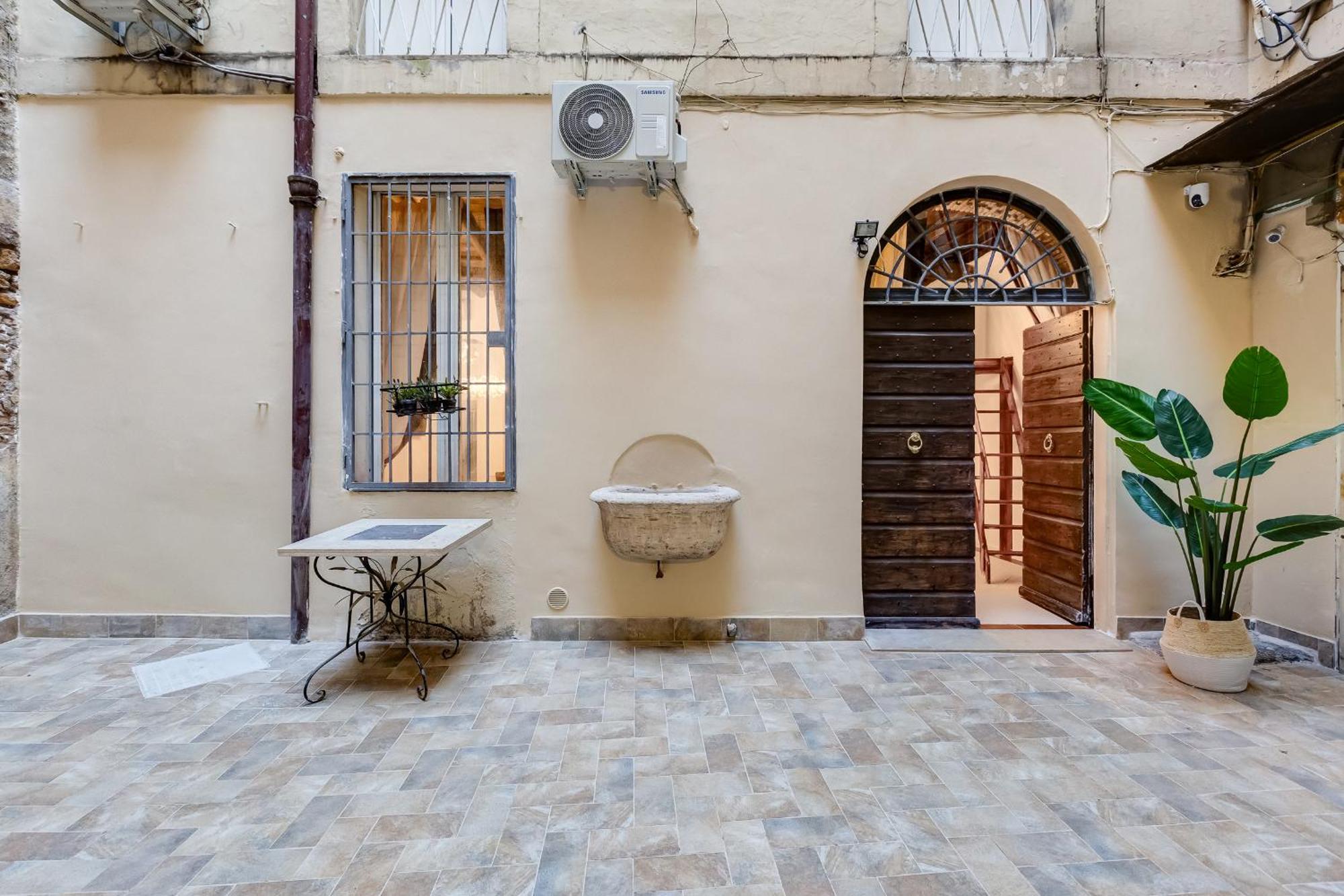 New - Dream Rome