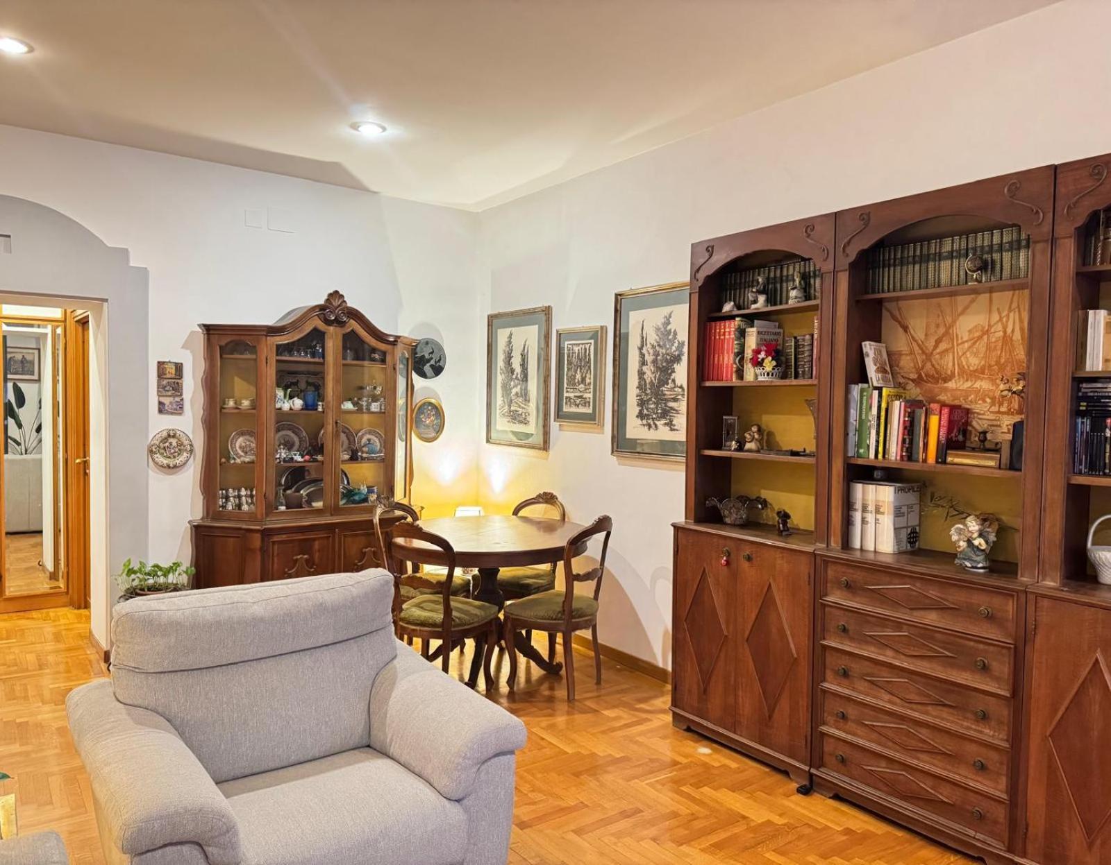 Apartment Comfy Vatican Hideaway Rome