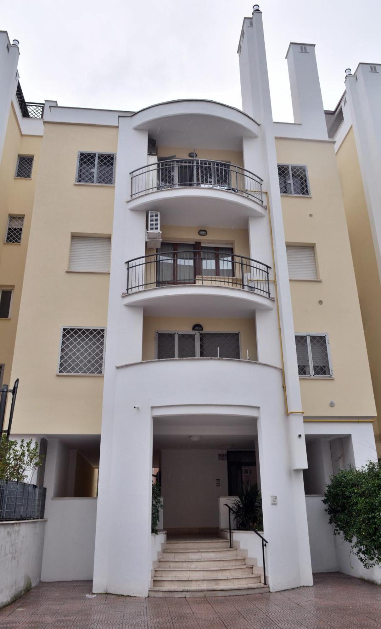 Golden House Cinecitta Guest house *
