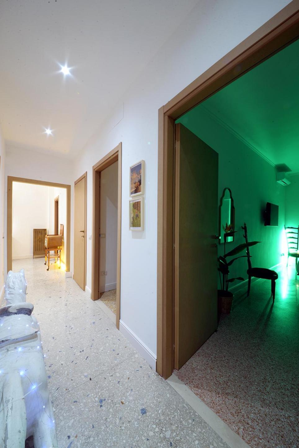 Led House Apartment *