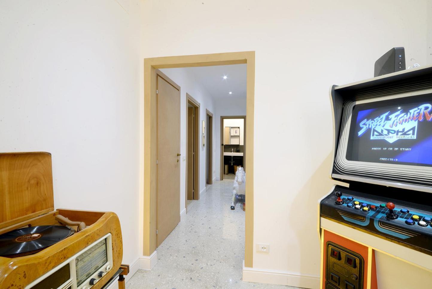 Apartment Led House *