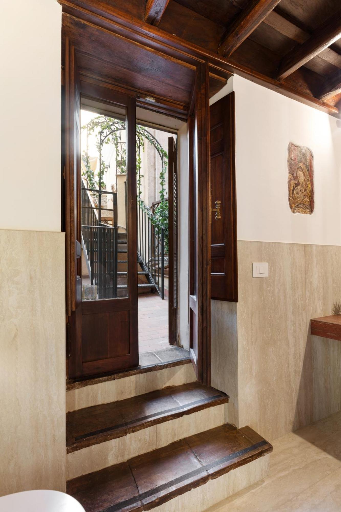 Domus Minelli Navona By Ghor * Roma