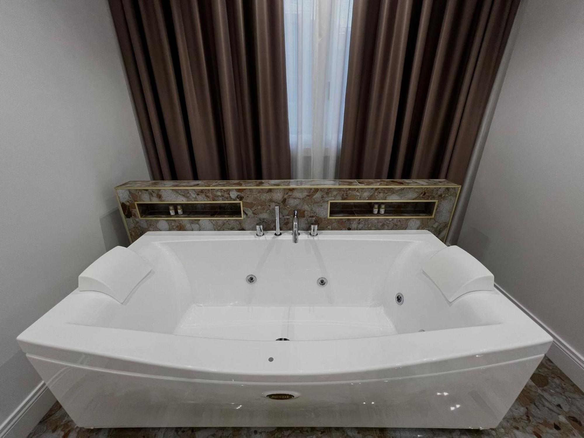 Guest house Golden House Cinecitta