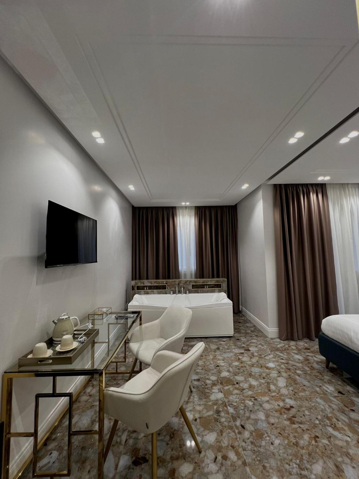Guest house Golden House Cinecitta *
