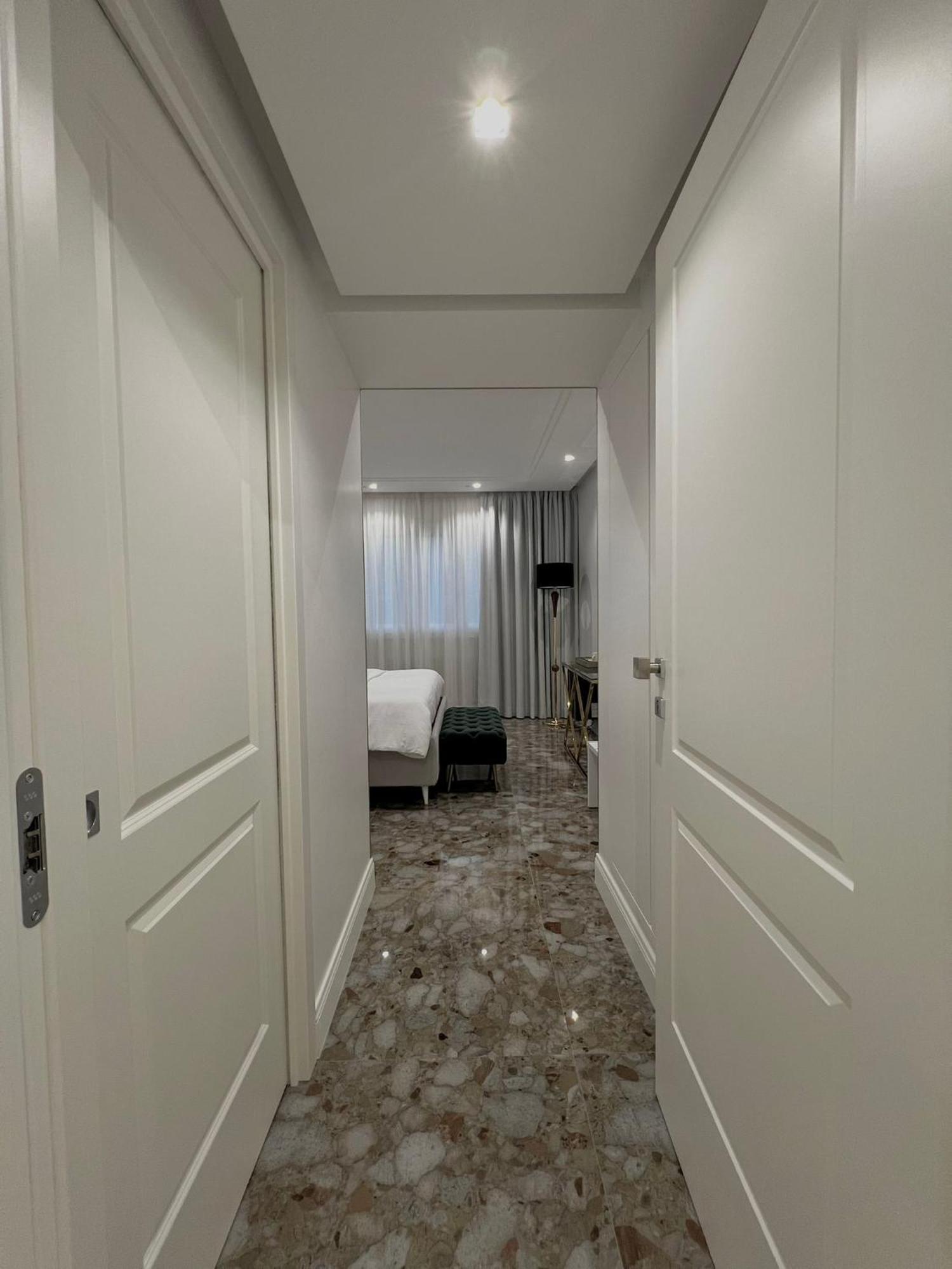 Guest house Golden House Cinecitta Rome