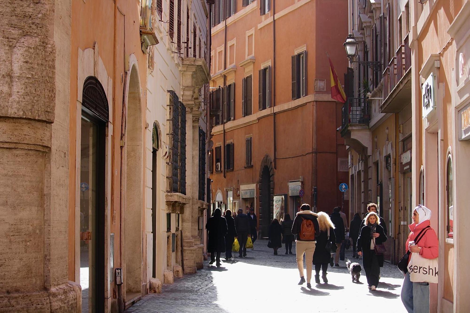 Sweet Lucina * Rome