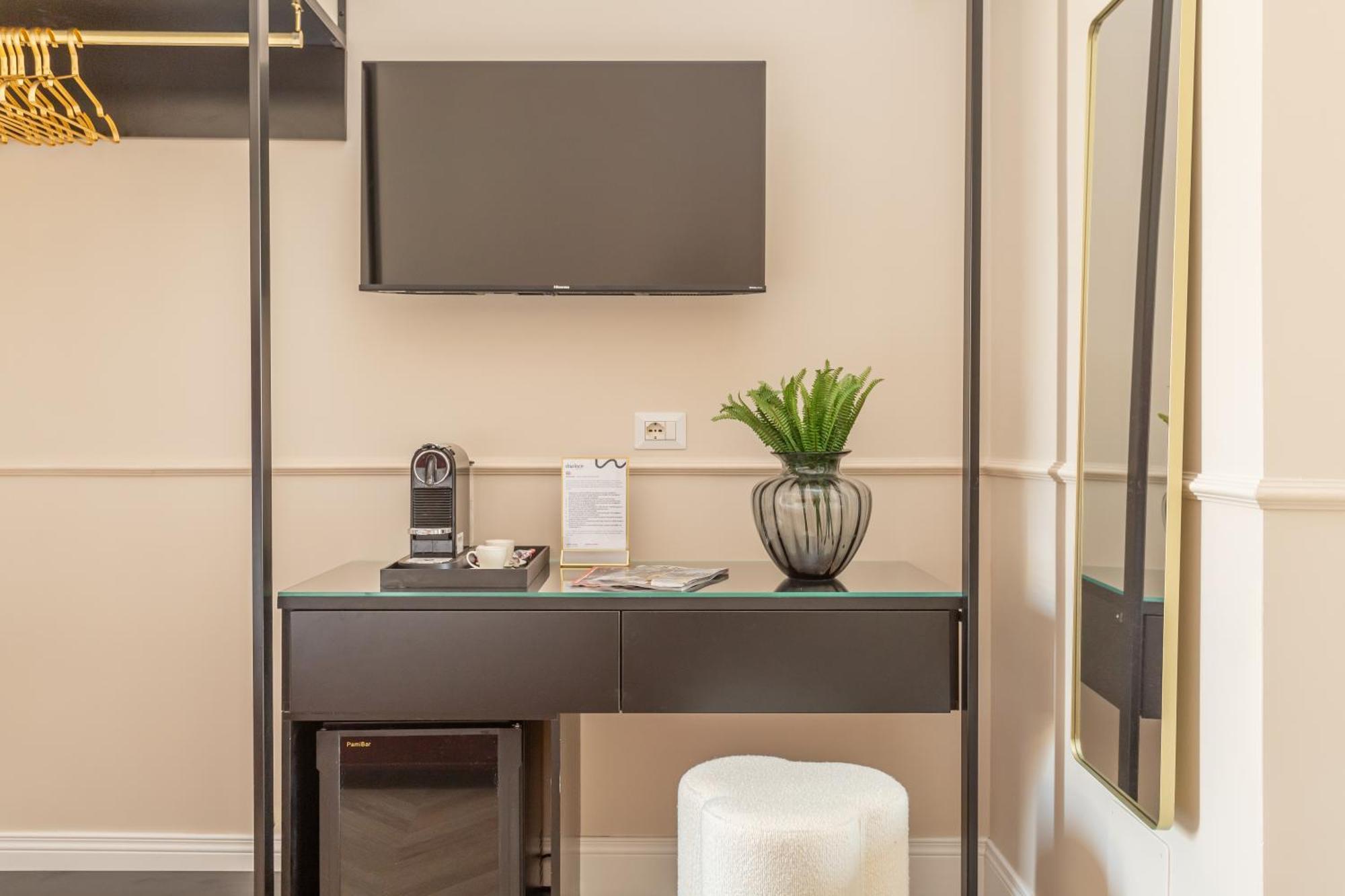 Daplace - La Mongolfiera In Navona Guest house