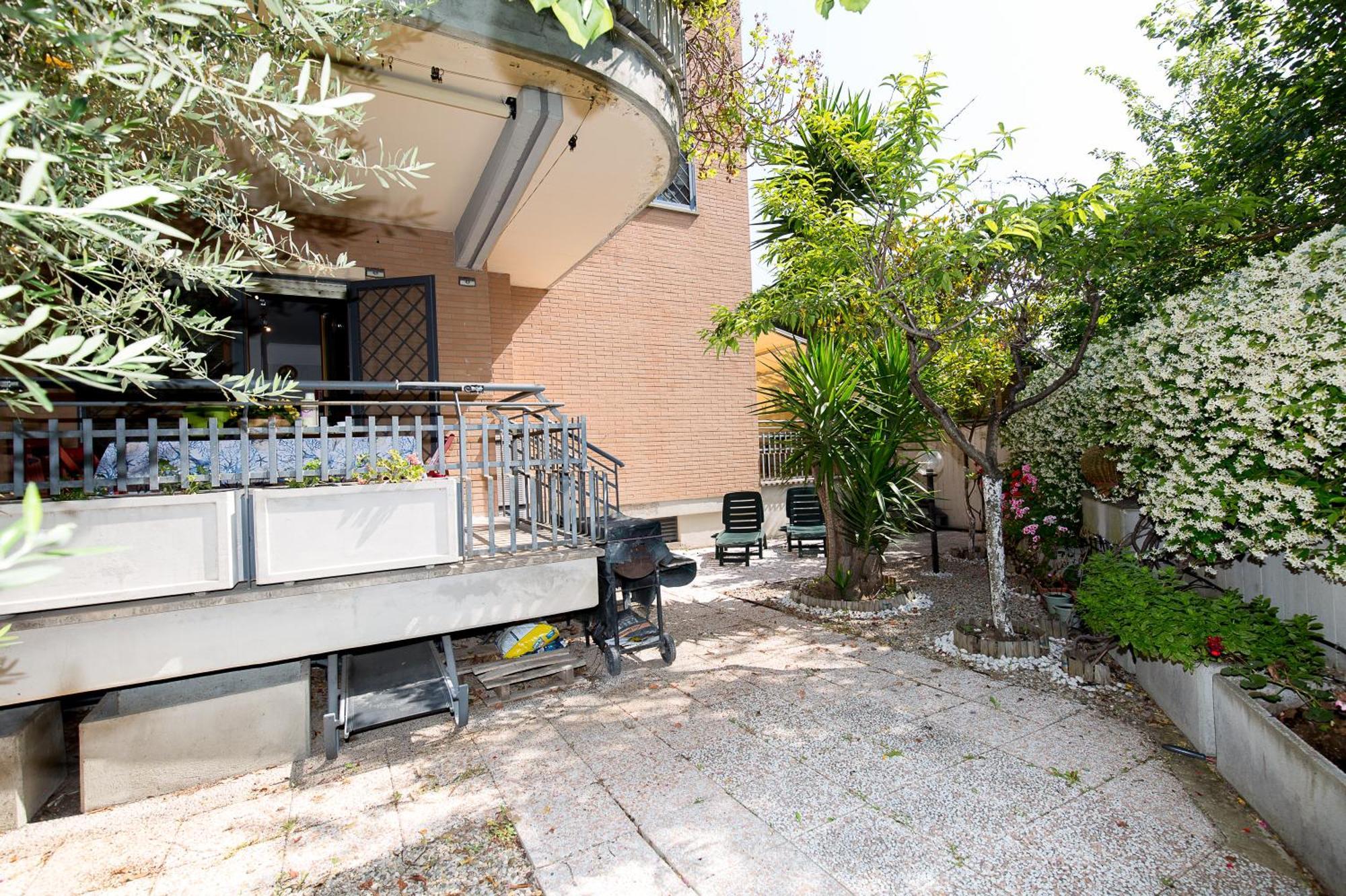 Appartamento La Casetta Di Gio With Private Garden Roma