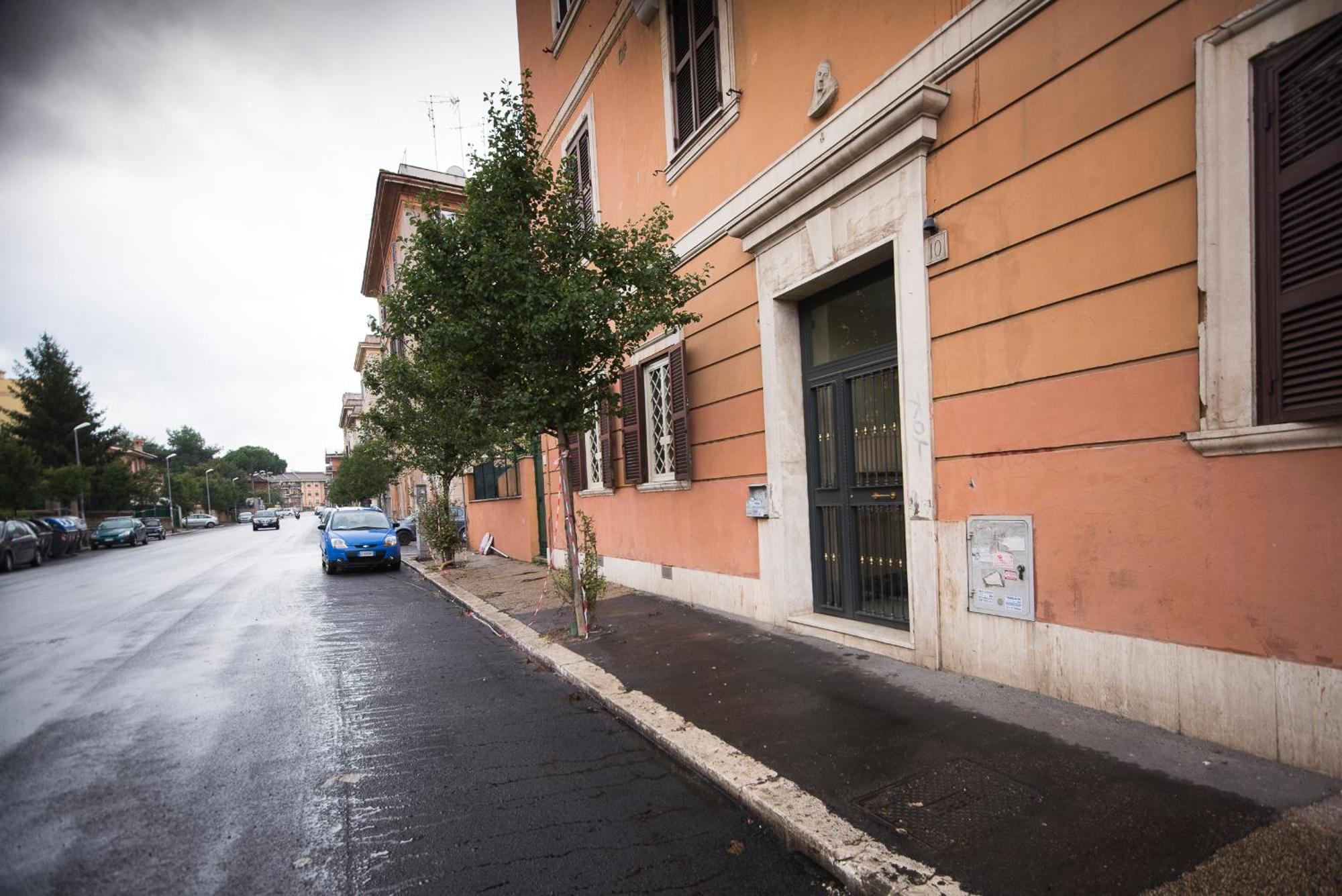 Ad Duas Lauros Bed & Breakfast Rome
