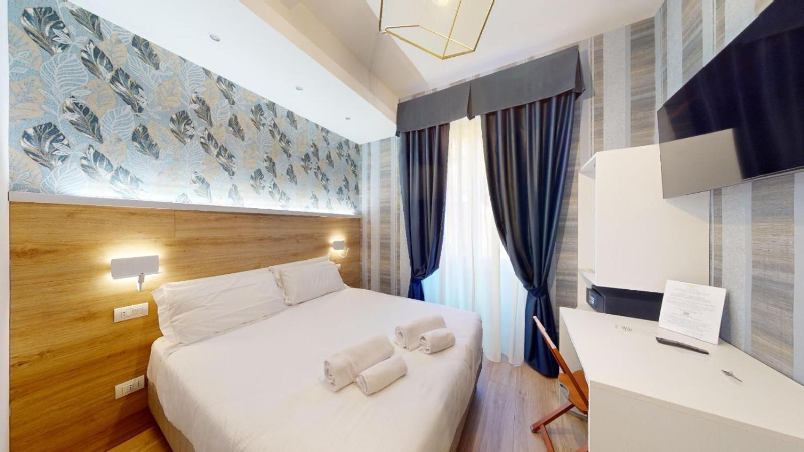 Rome's Gloria 2* Rome