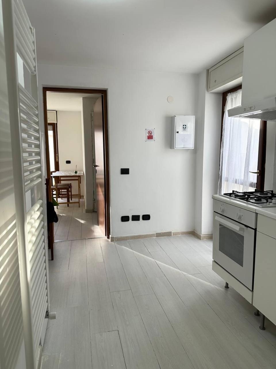 Casa Host Fontana Candida Metro C