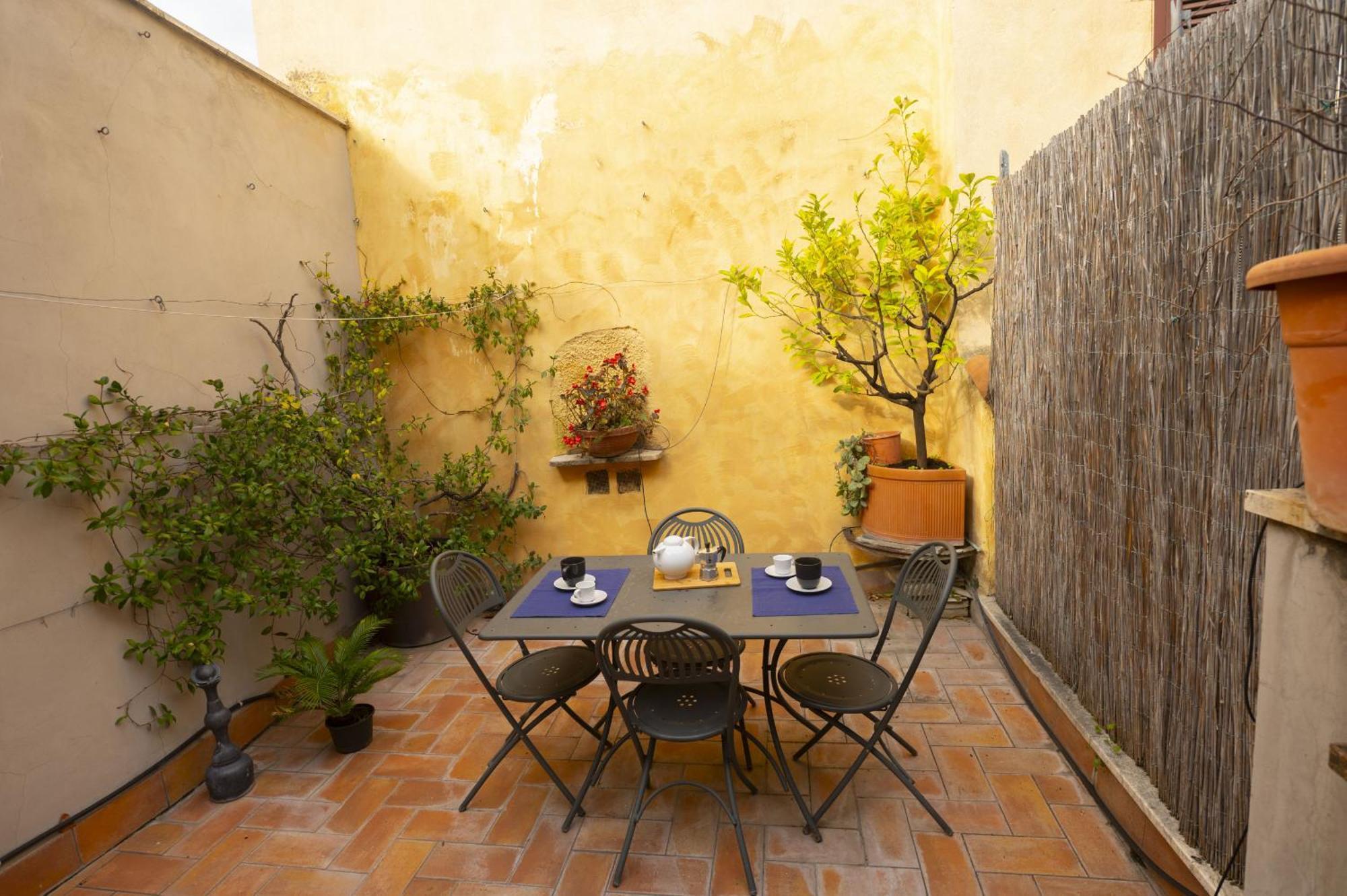 Apartment Your Piazza Navona Hideaway With Terrace Rome