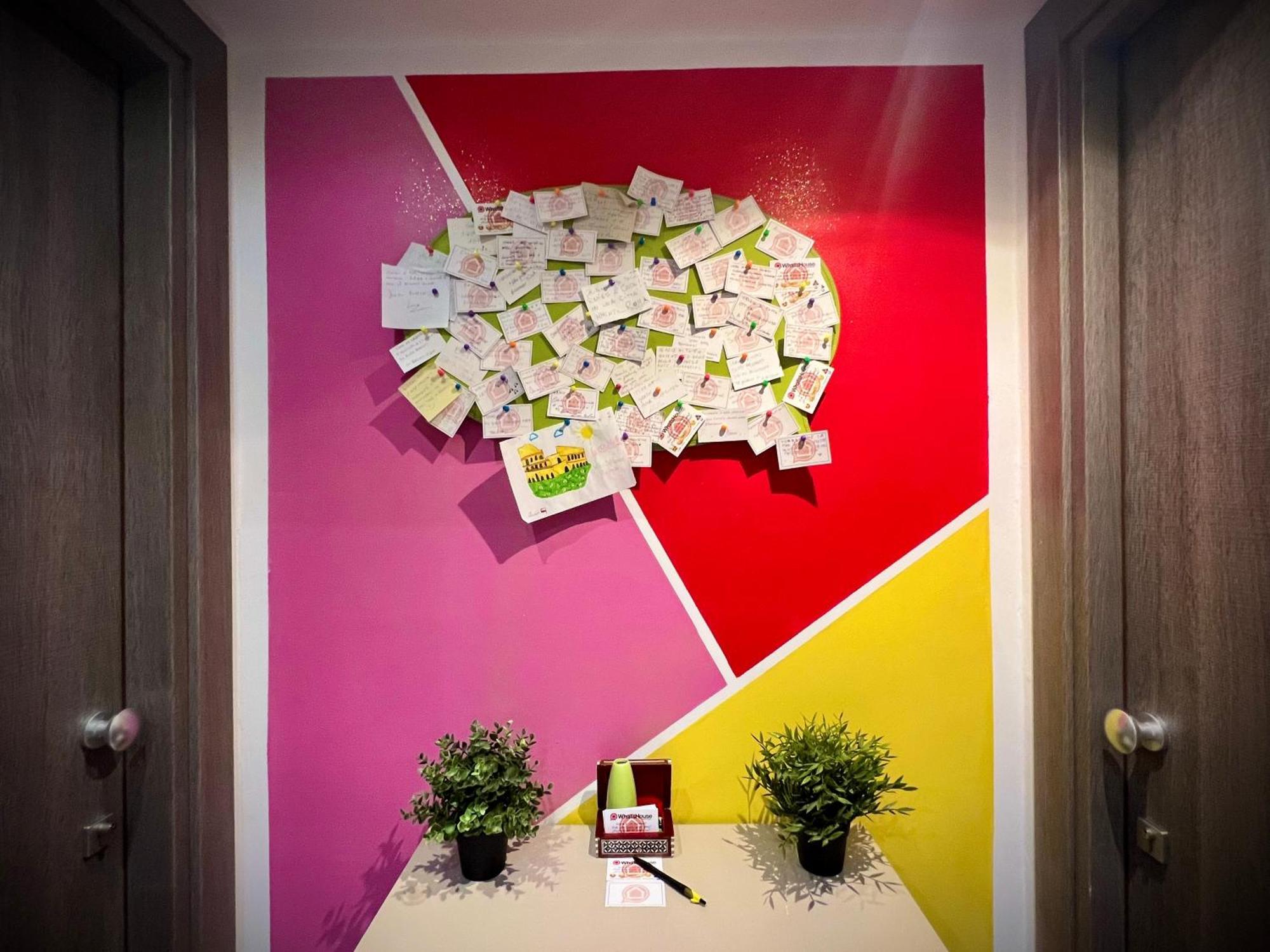 Whatshouse 3* Roma