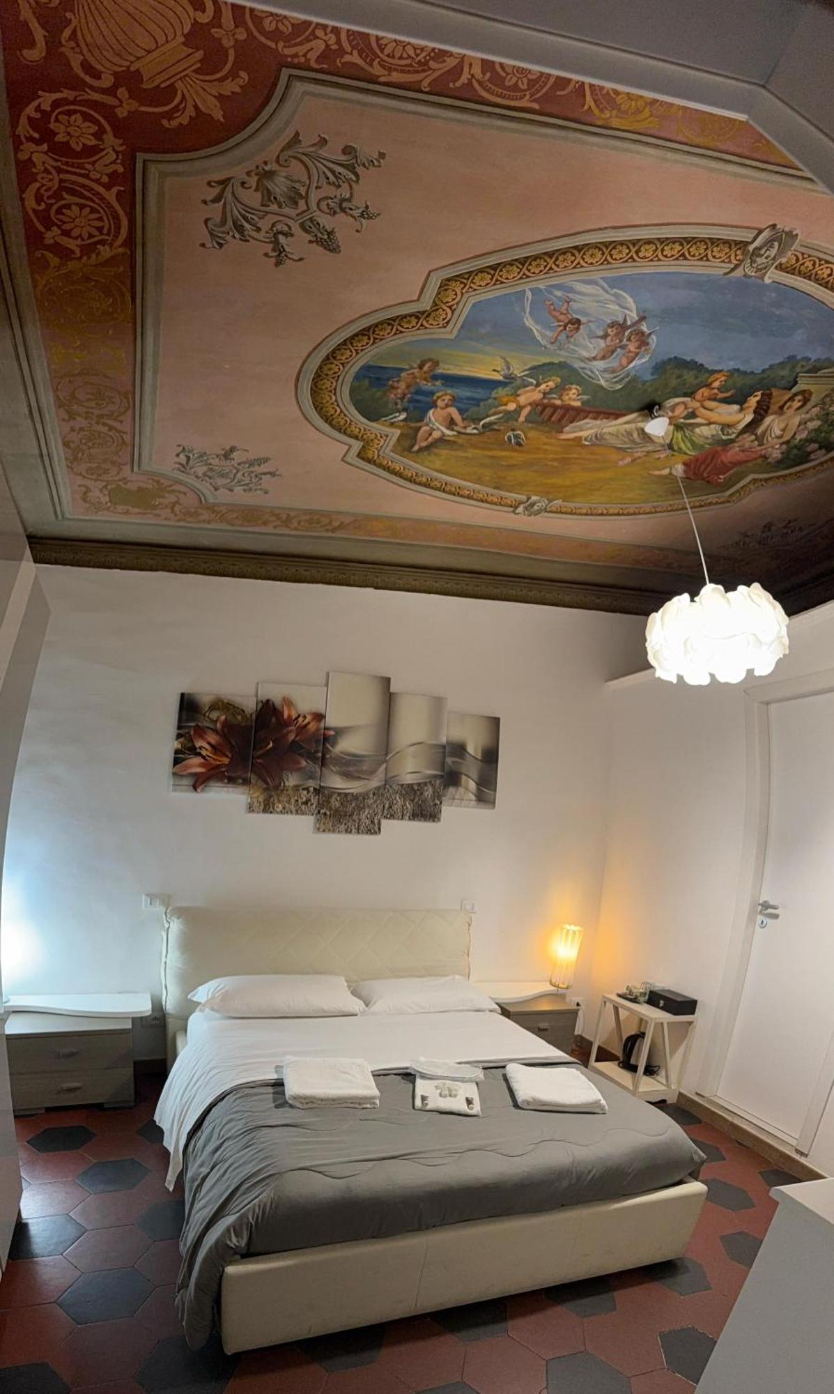Napoleone Guest house *